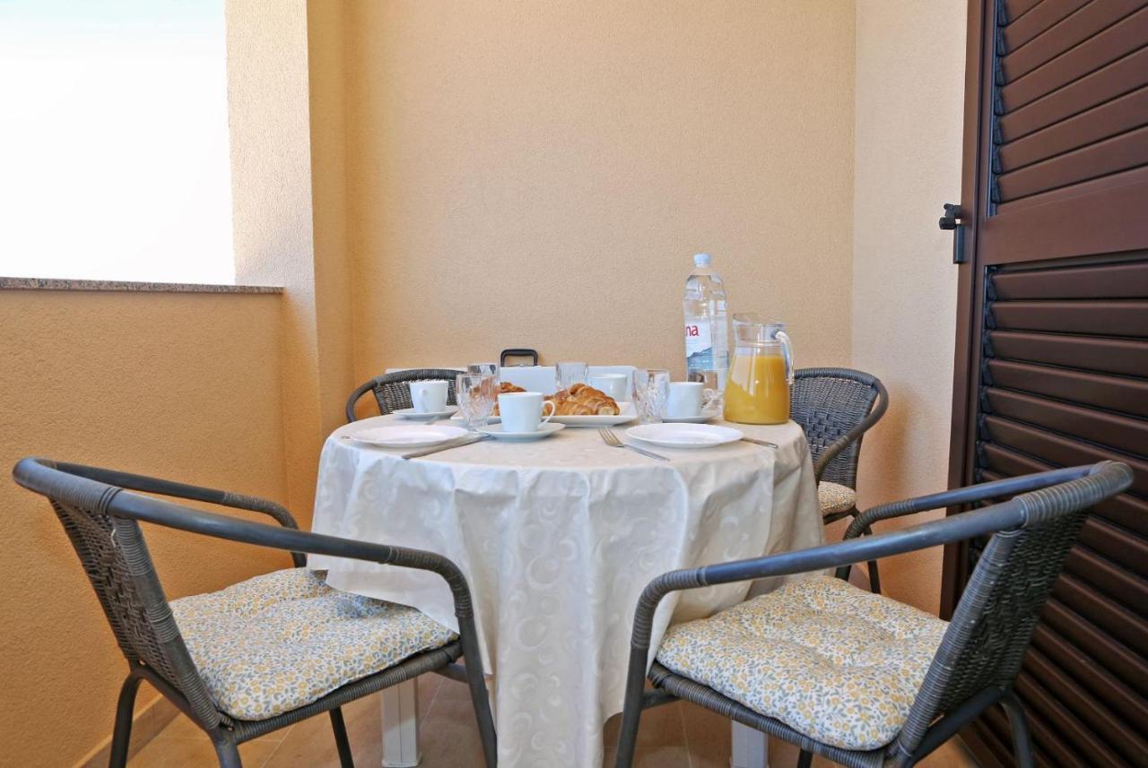 Apartmani Cili Miletici Exteriör bild