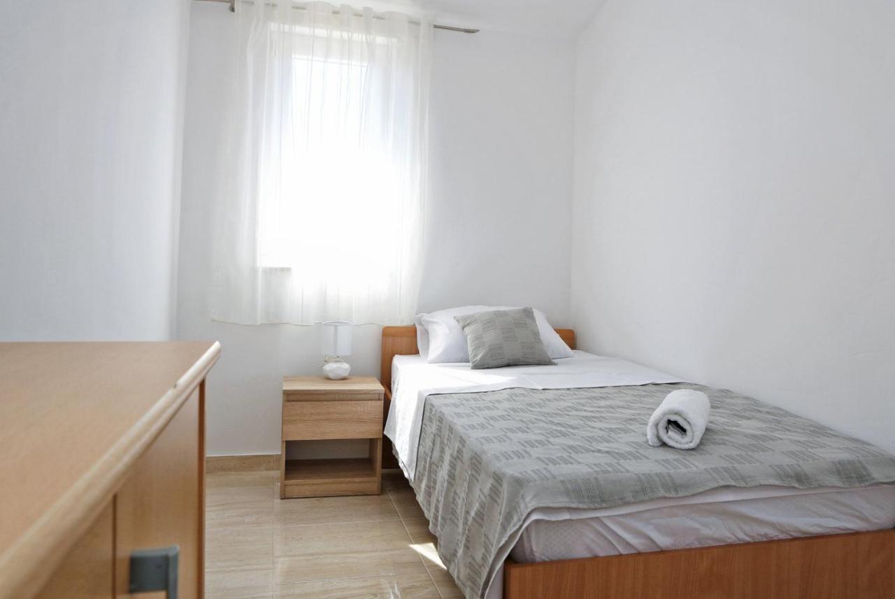 Apartmani Cili Miletici Exteriör bild
